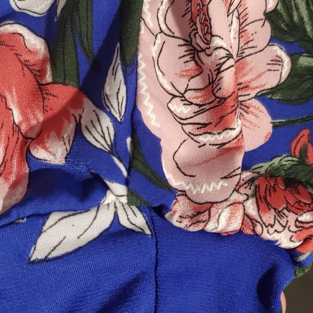 Beautiful Flower Blue Cold Shoulder Blouse - Picture 4 of 6